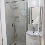 Hotel Xhani's