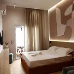 Hotel Xhani's