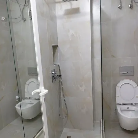 Отель Xhani's Дуррес