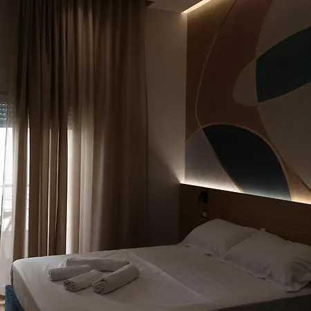 Xhani's Hotel *